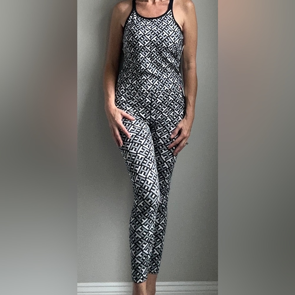 Tommy Hilfiger sport leggings with tank top size Medium